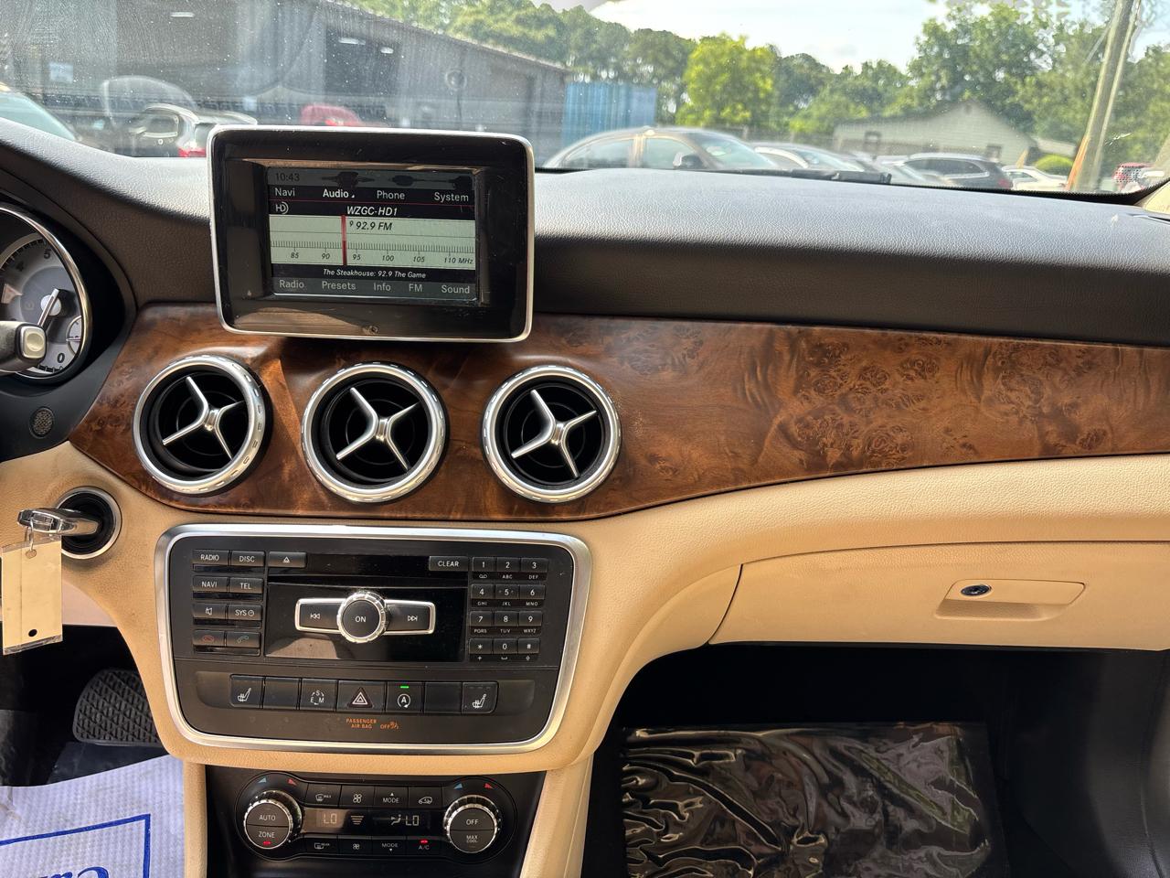Mercedes-Benz GLA-Class GLA250 2015