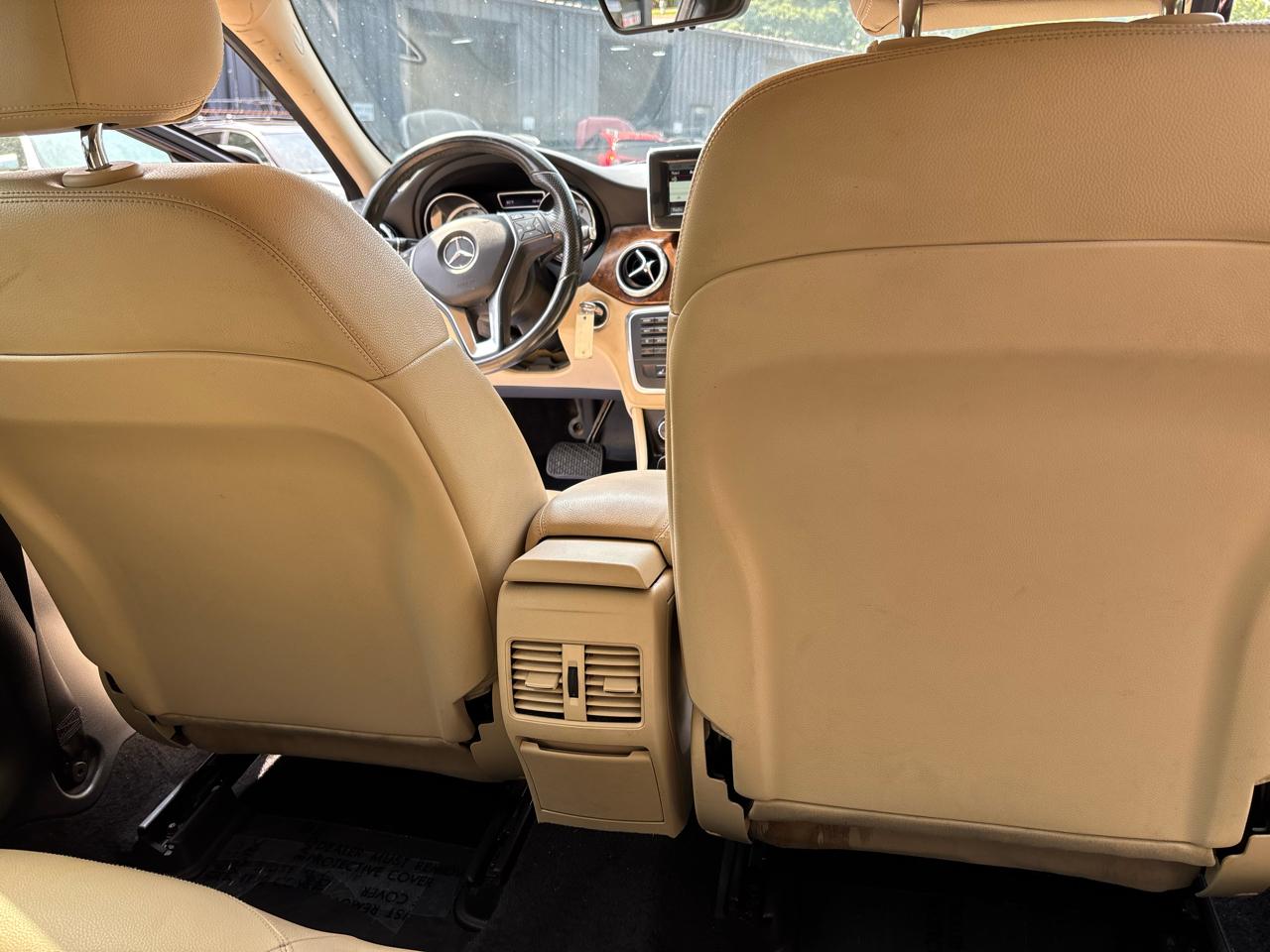 Mercedes-Benz GLA-Class GLA250 2015