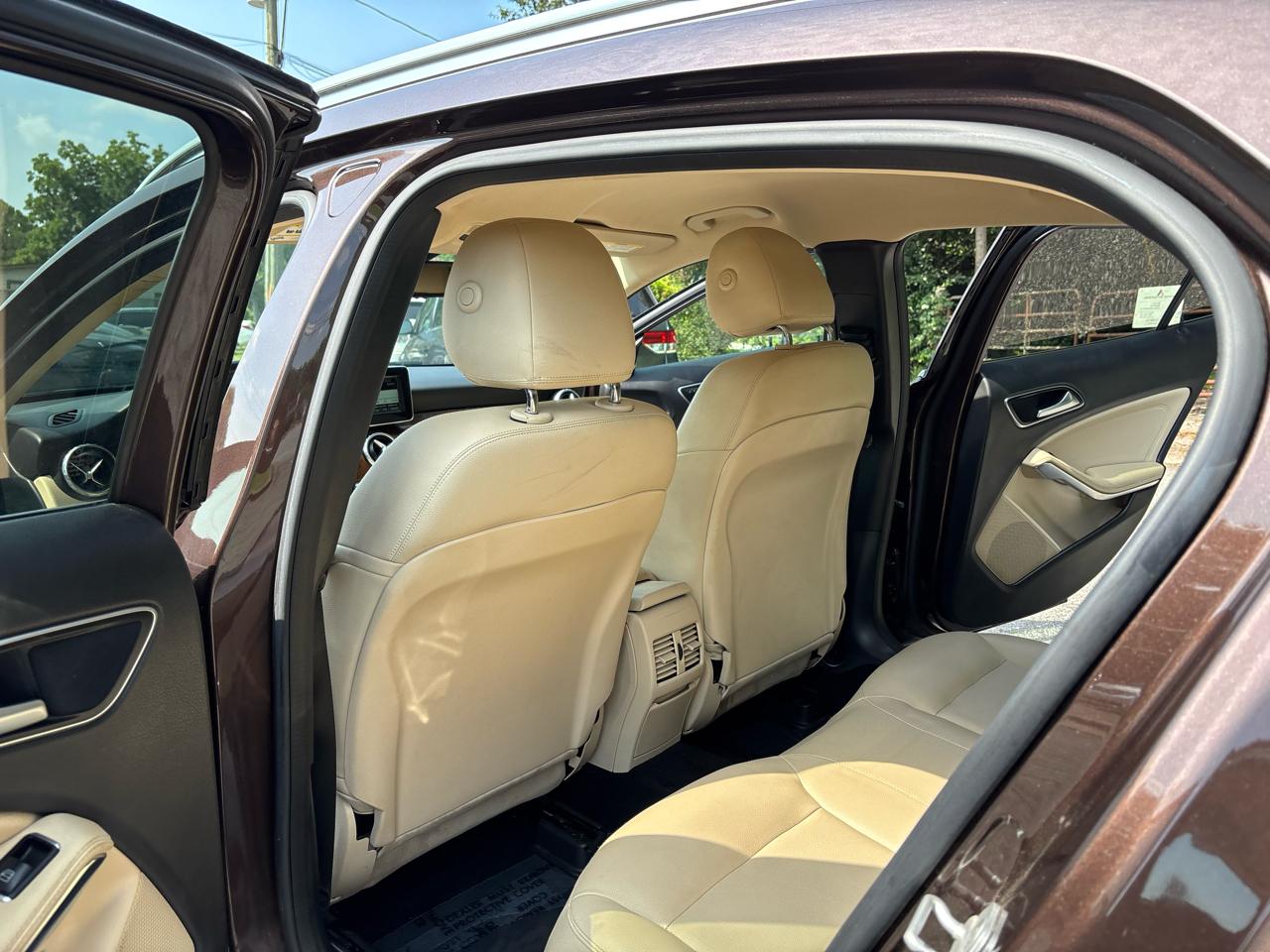 Mercedes-Benz GLA-Class GLA250 2015