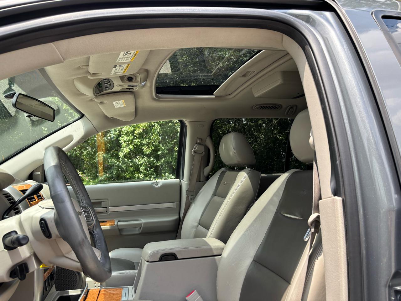 Chrysler Aspen Limited 2WD 2008