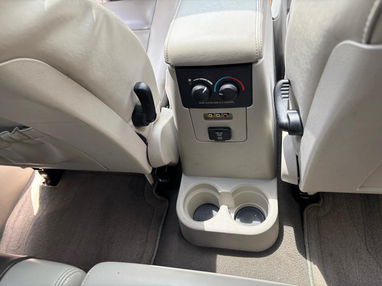 Chrysler Aspen Limited 2WD 2008