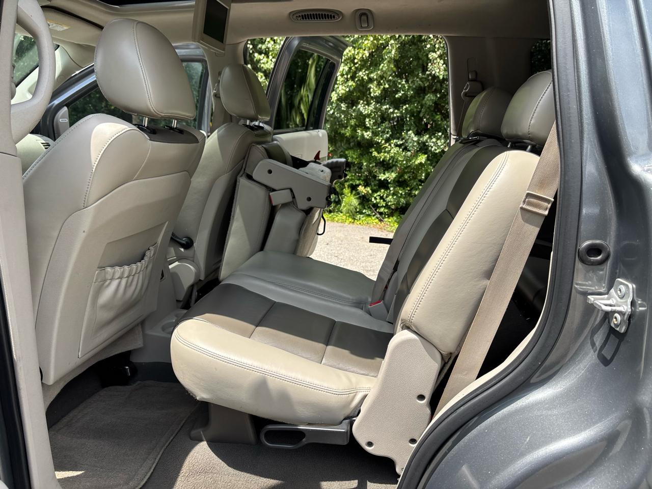 Chrysler Aspen Limited 2WD 2008