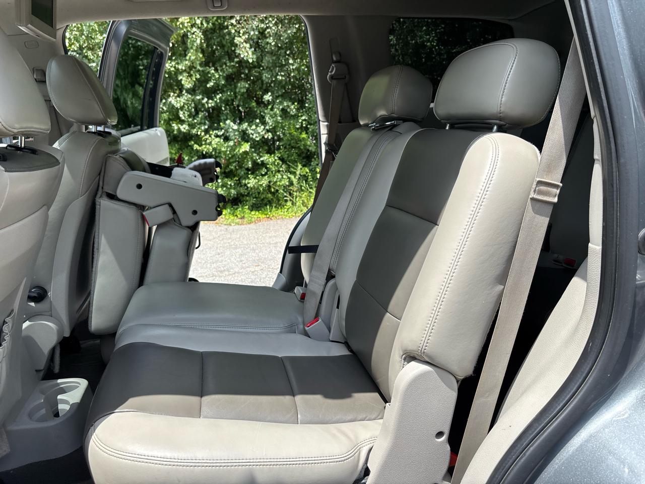 Chrysler Aspen Limited 2WD 2008
