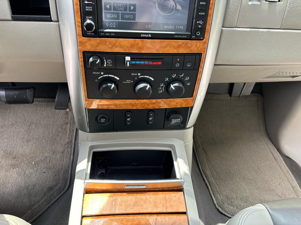 Chrysler Aspen Limited 2WD 2008