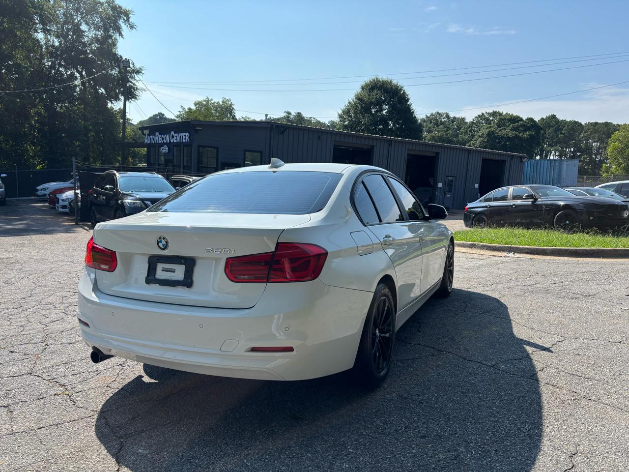 BMW 3-Series 320i Sedan 2016