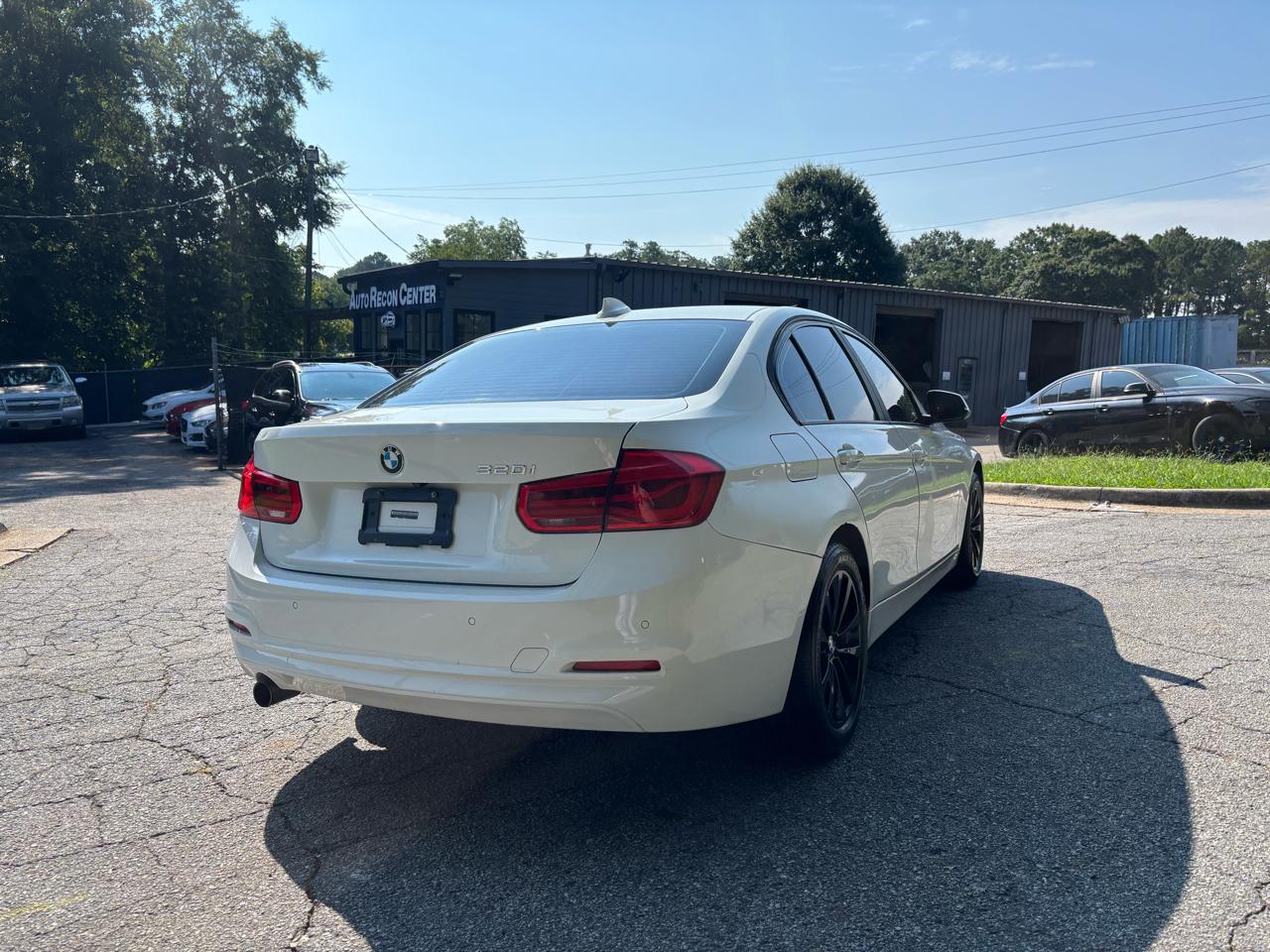 BMW 3-Series 320i Sedan 2016