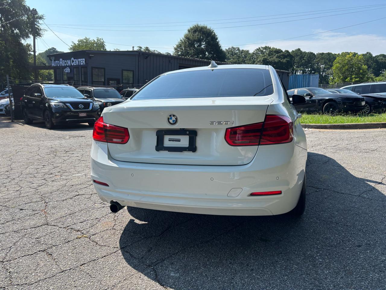 BMW 3-Series 320i Sedan 2016