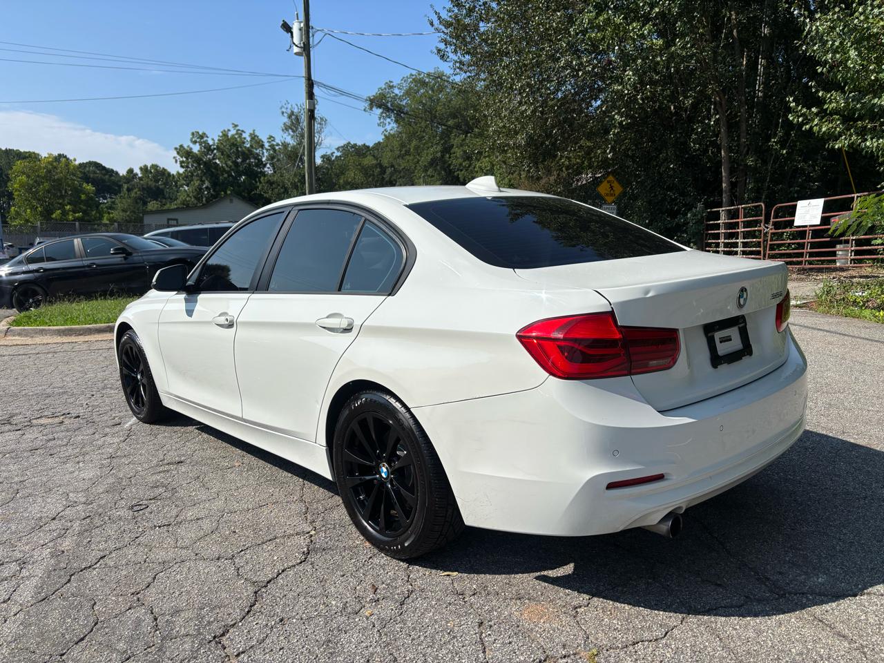 BMW 3-Series 320i Sedan 2016