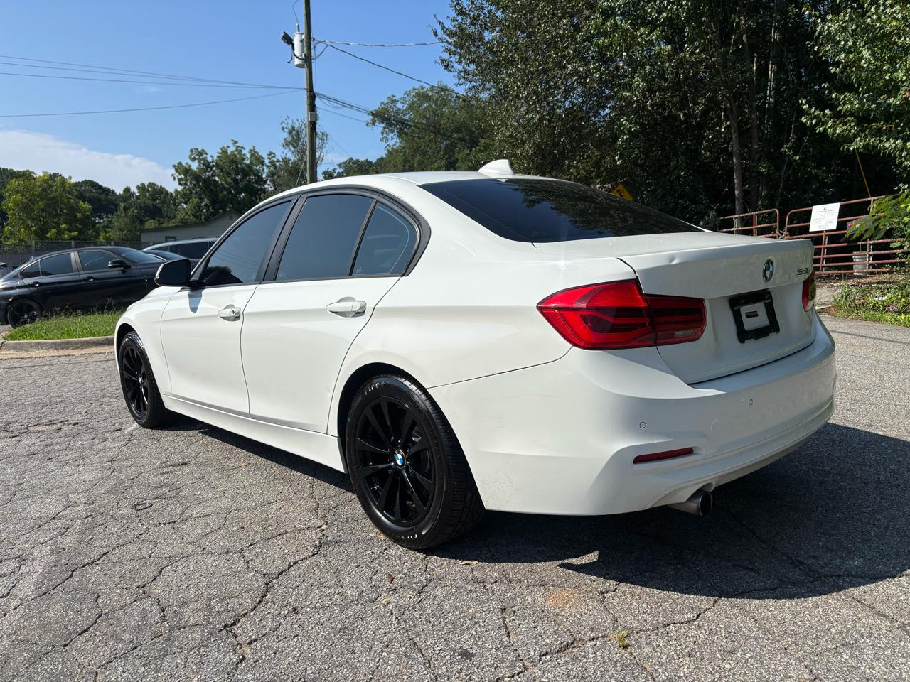 BMW 3-Series 320i Sedan 2016