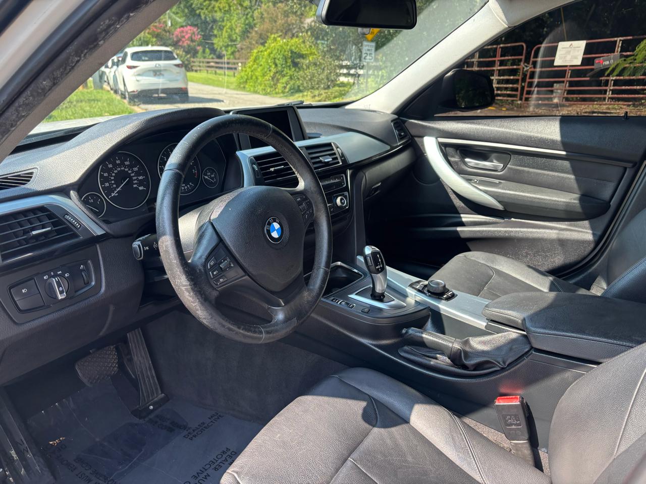BMW 3-Series 320i Sedan 2016