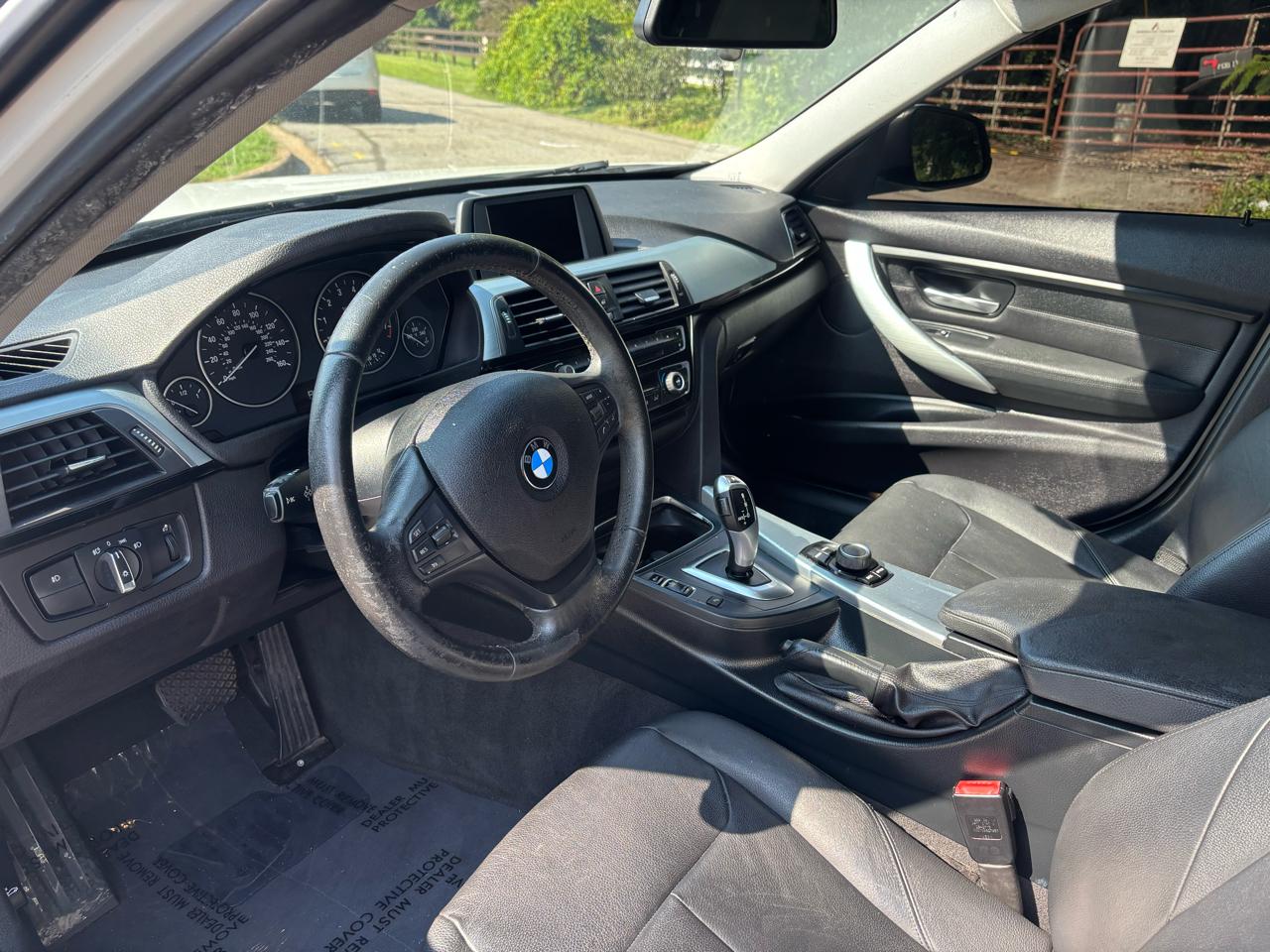 BMW 3-Series 320i Sedan 2016