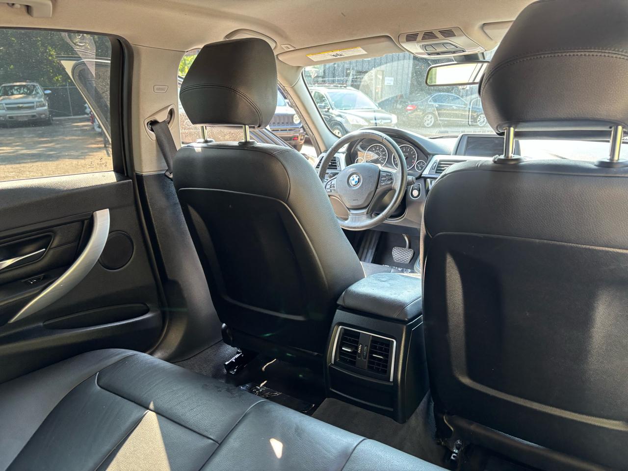 BMW 3-Series 320i Sedan 2016