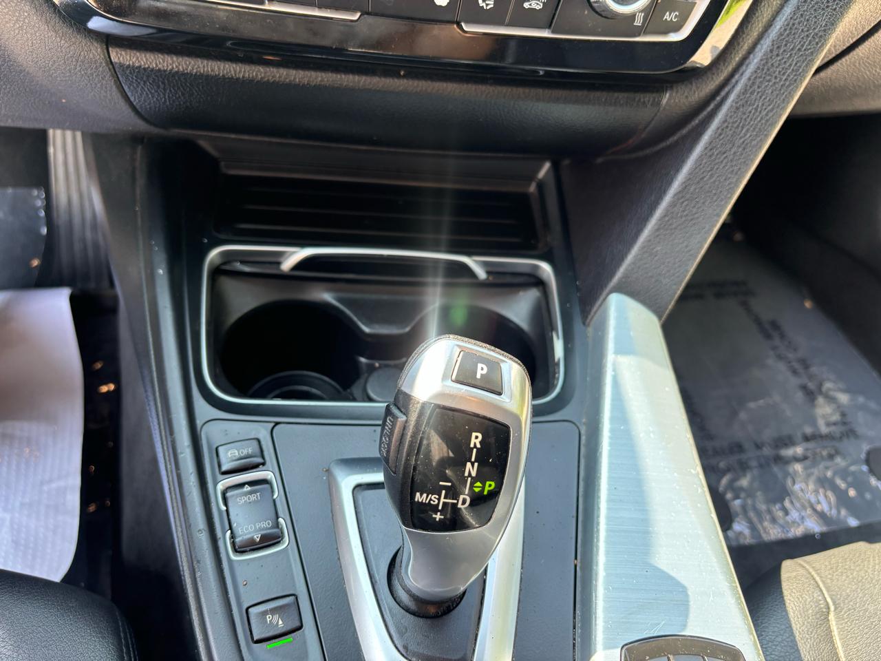 BMW 3-Series 320i Sedan 2016