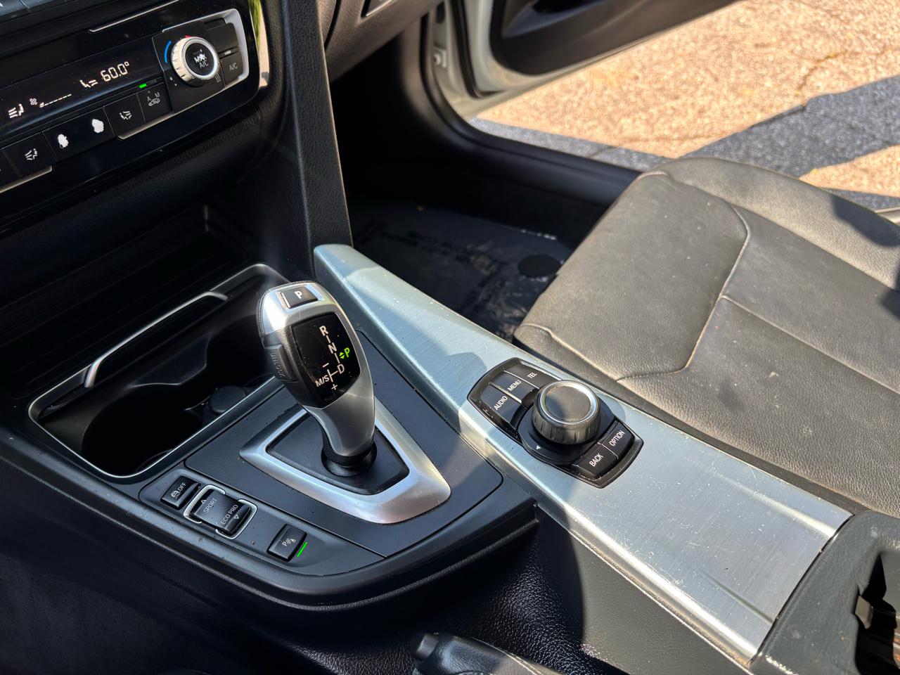 BMW 3-Series 320i Sedan 2016