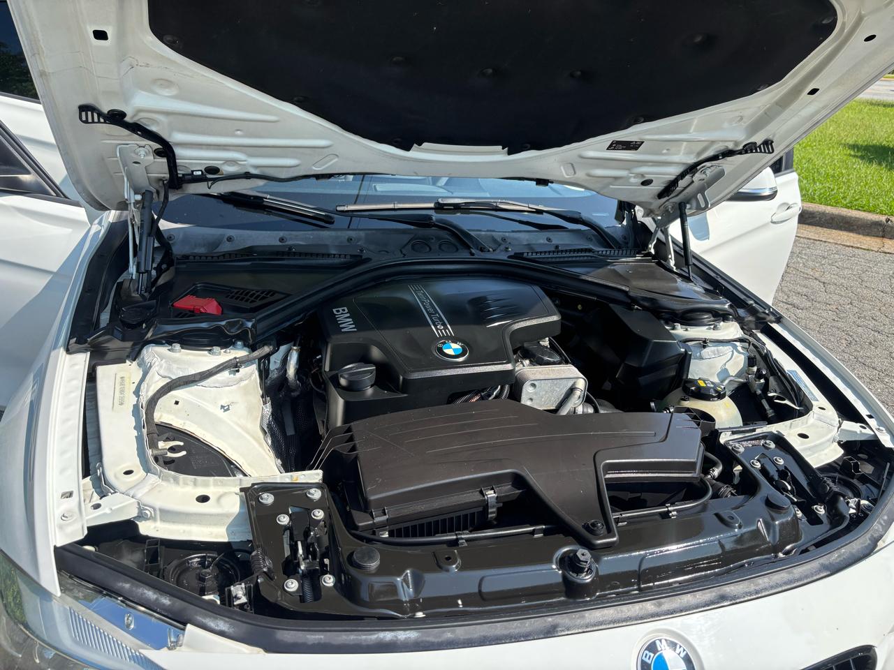BMW 3-Series 320i Sedan 2016