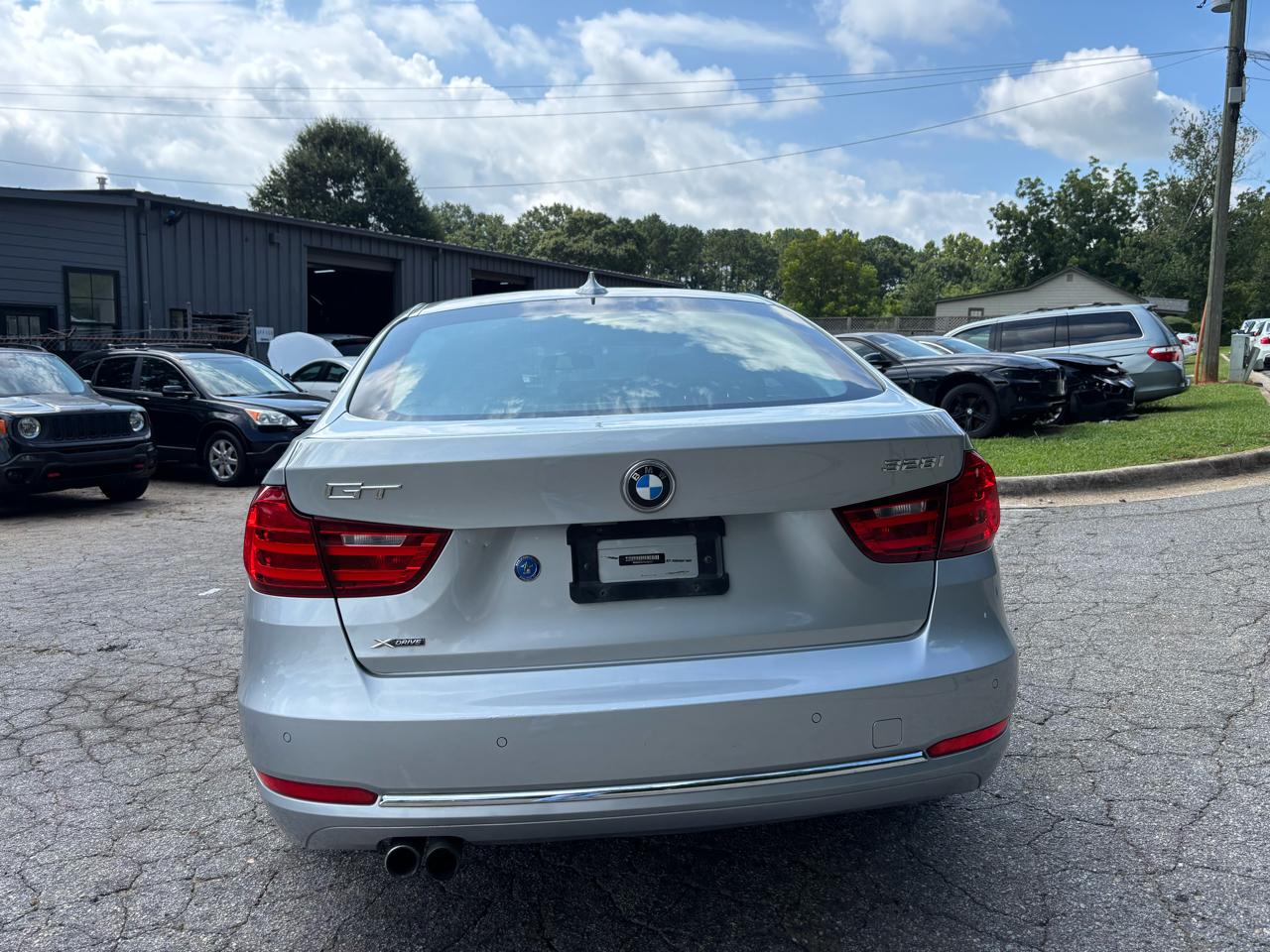 BMW 3-Series Gran Turismo 328i xDrive SULEV 2016
