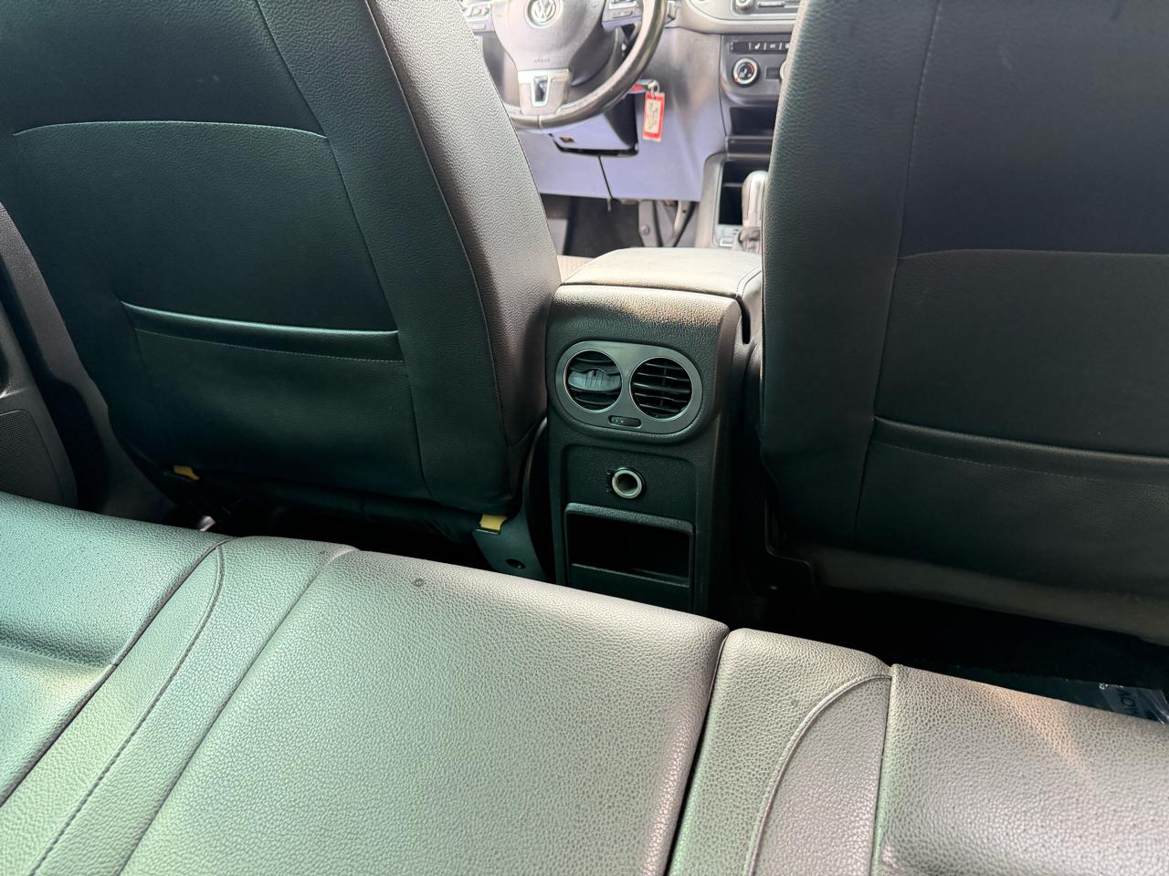 Volkswagen Tiguan S 2014
