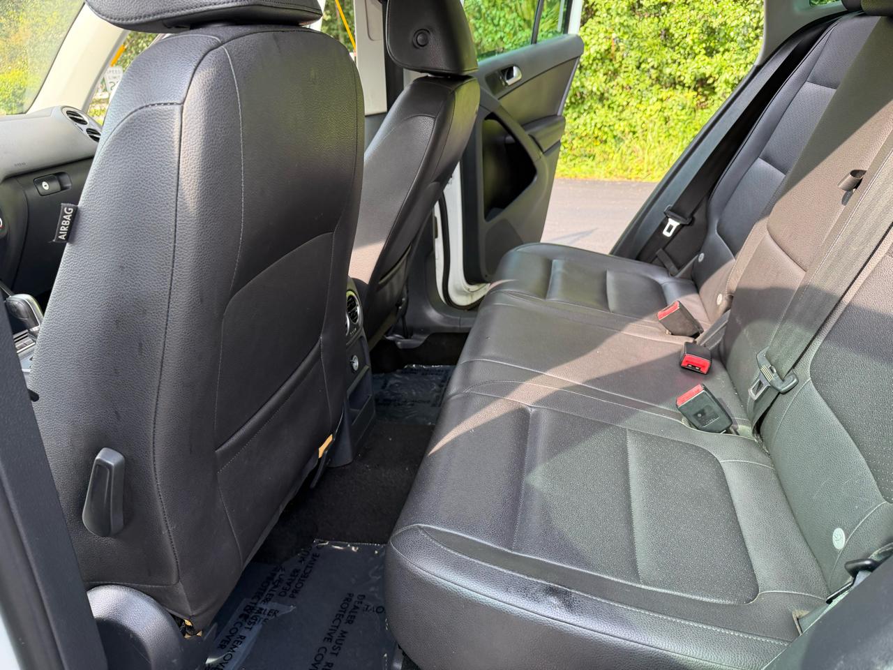 Volkswagen Tiguan S 2014