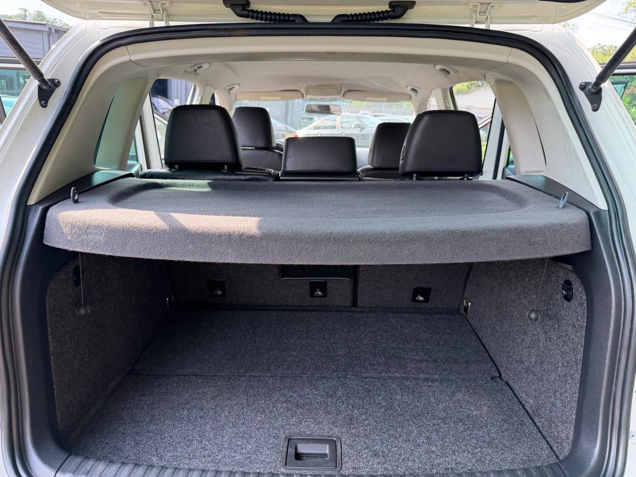Volkswagen Tiguan S 2014