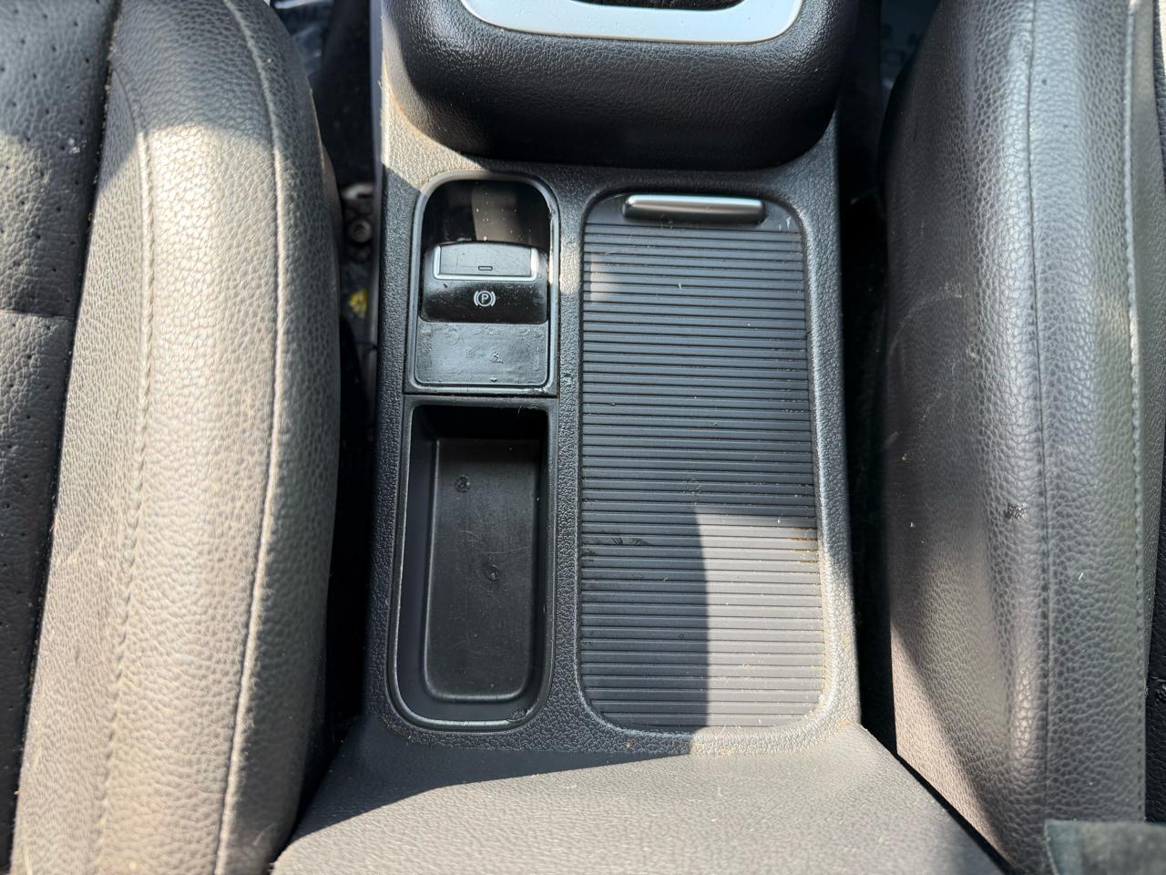 Volkswagen Tiguan S 2014