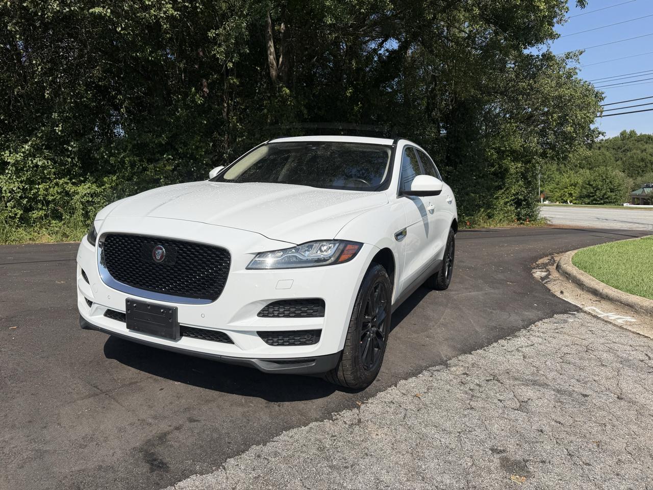 Jaguar F-PACE photo 6