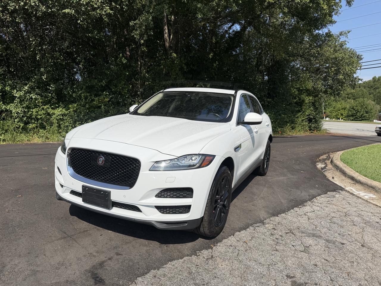 Jaguar F-PACE photo 7