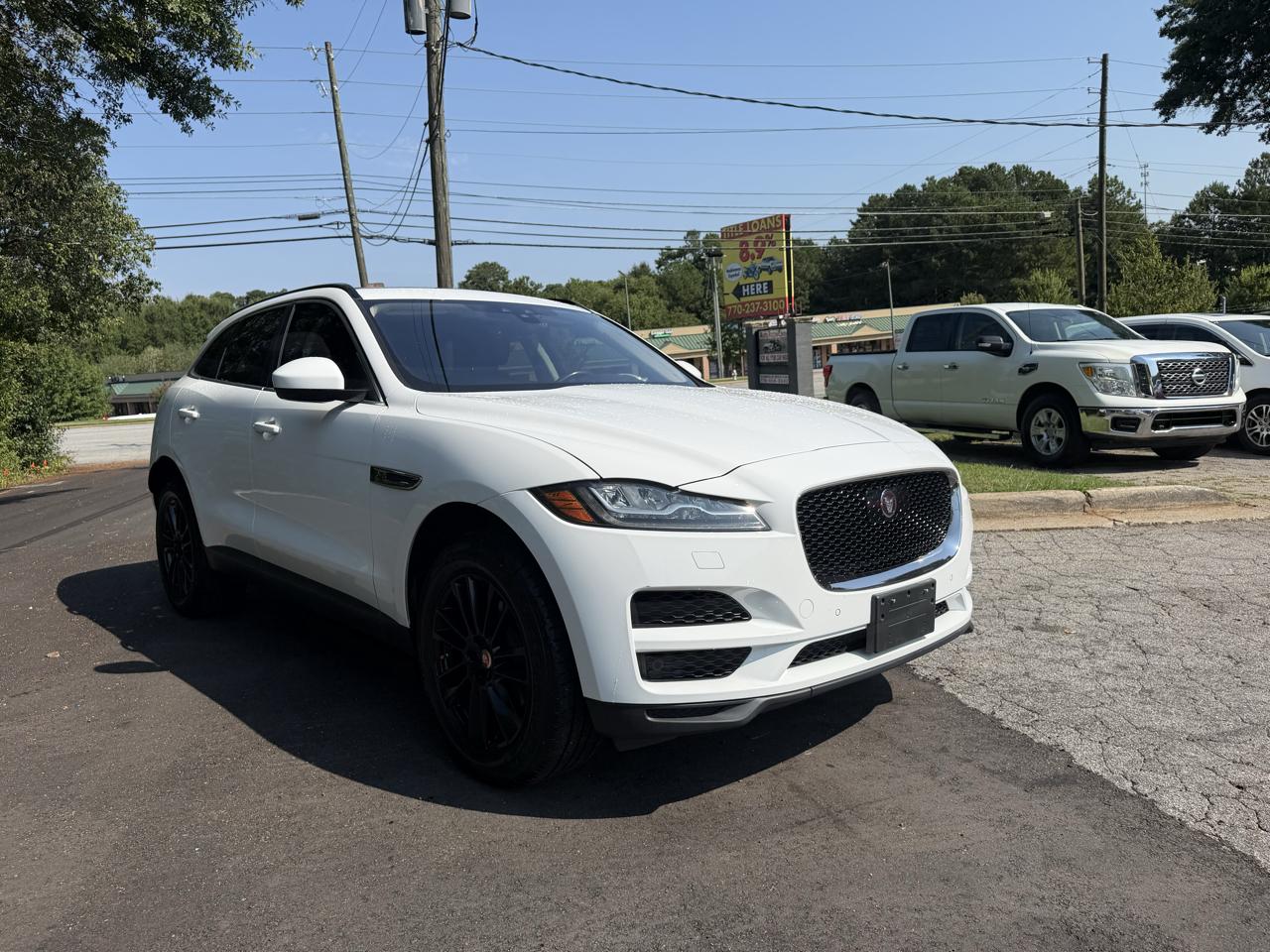 Jaguar F-PACE photo 10