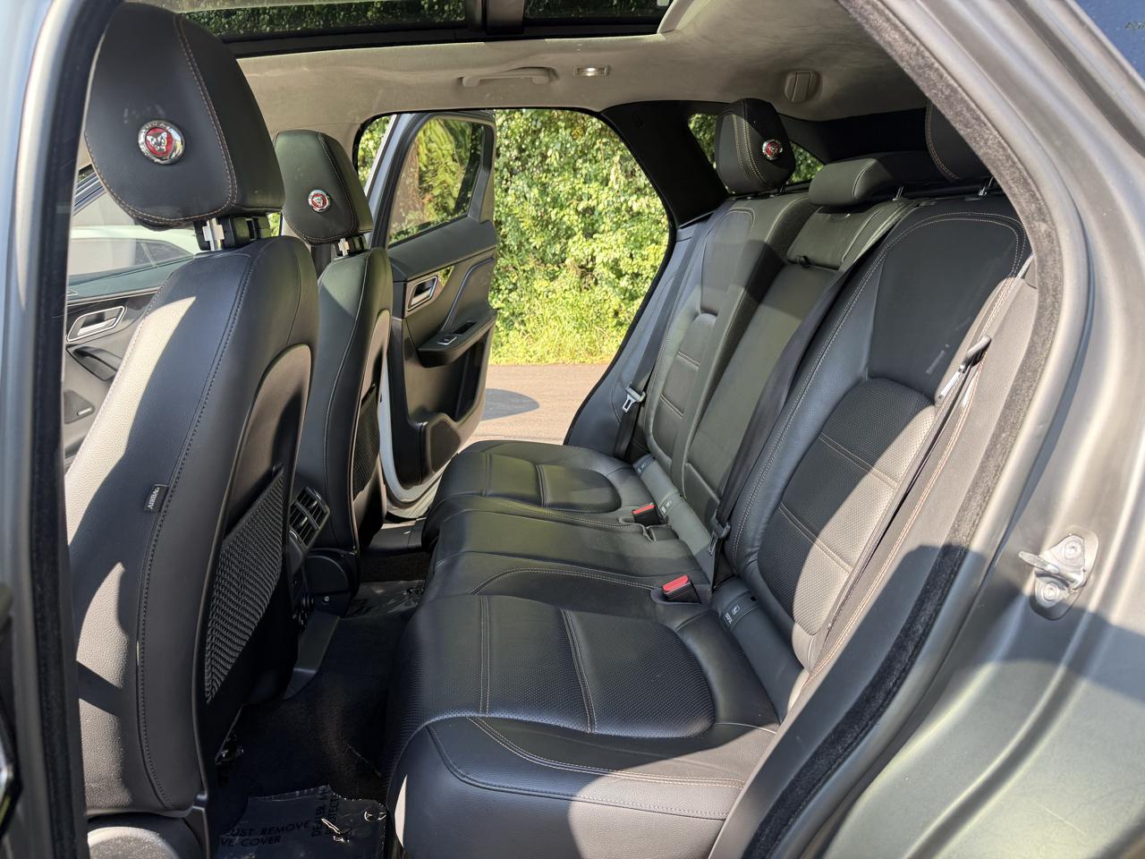 Jaguar F-PACE photo 56