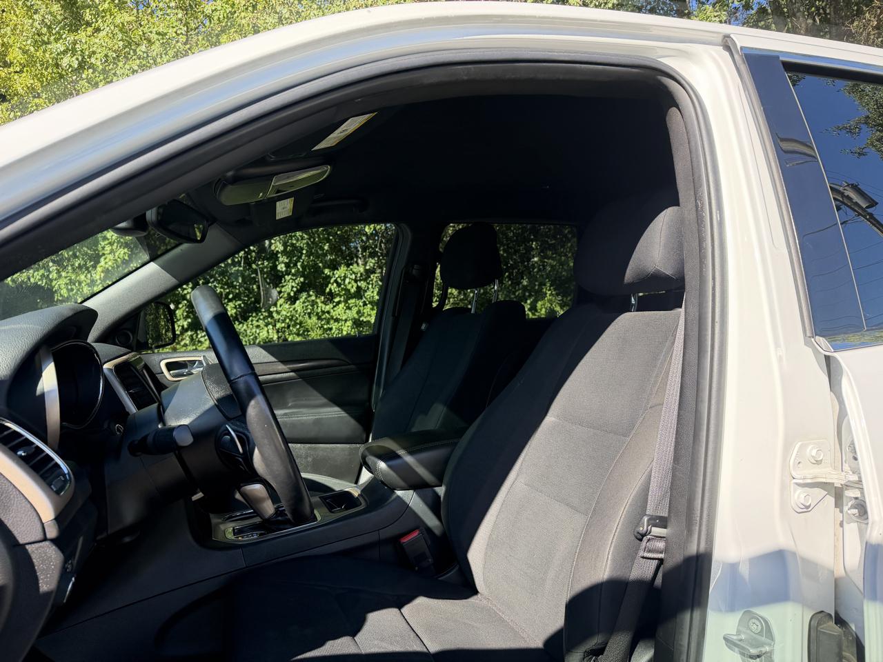 Jeep Grand Cherokee photo 18
