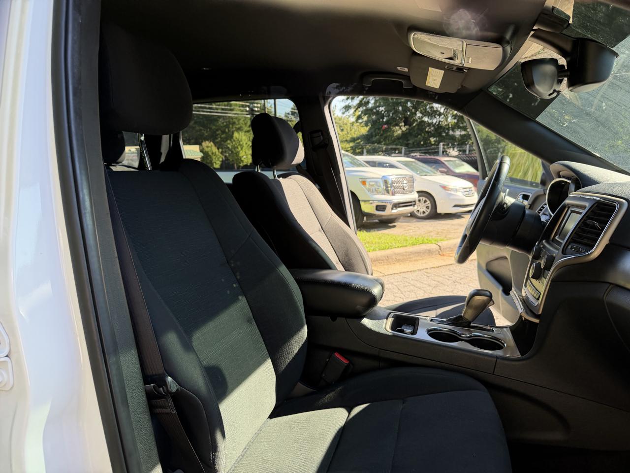 Jeep Grand Cherokee photo 22