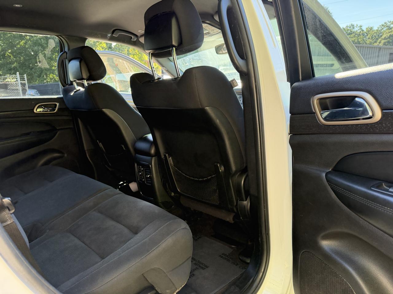 Jeep Grand Cherokee photo 26