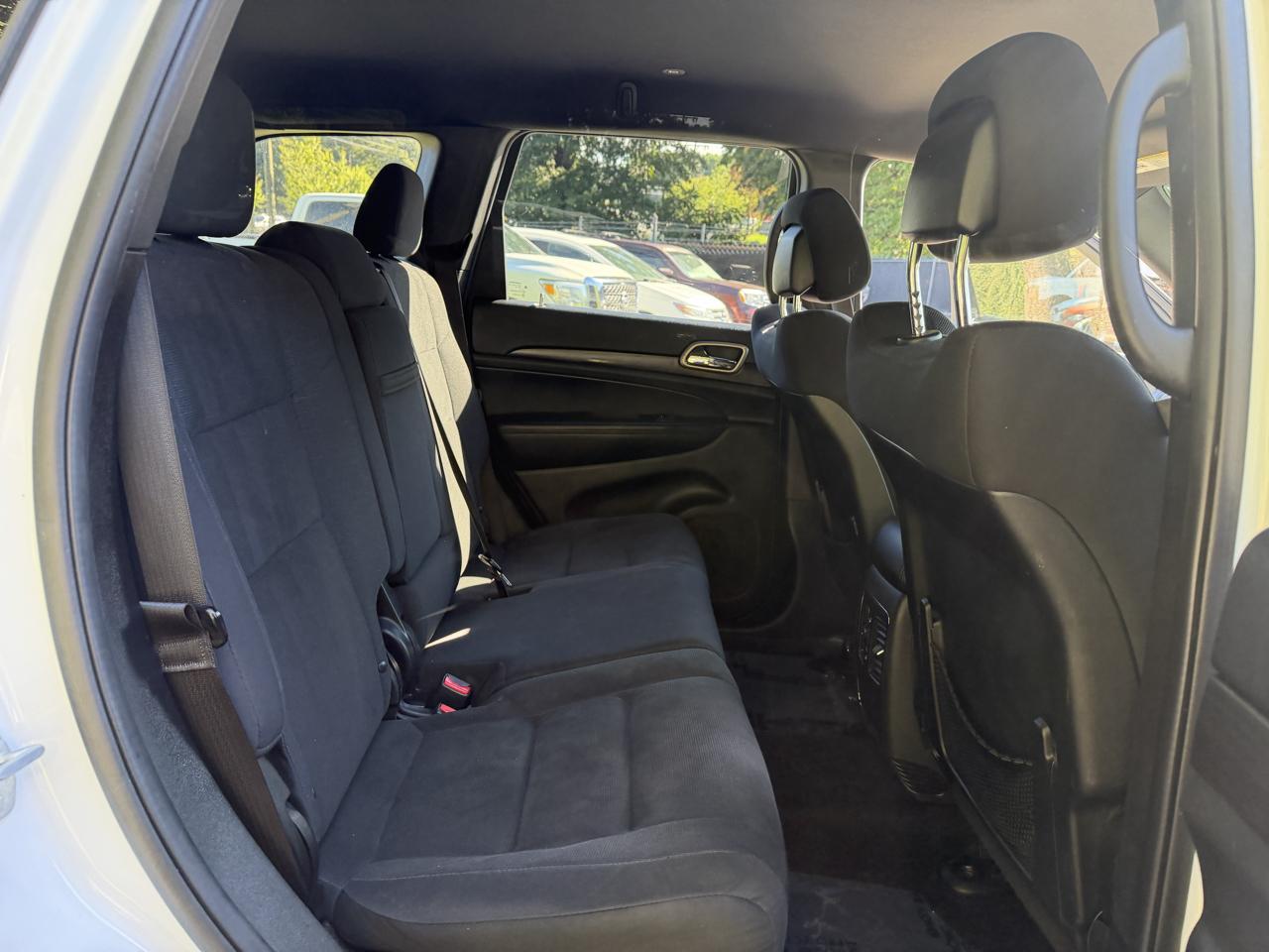 Jeep Grand Cherokee photo 28