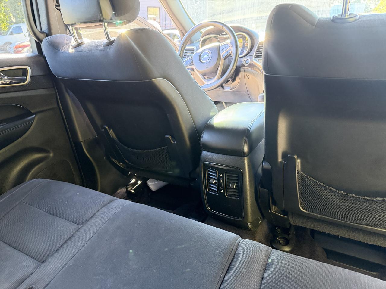 Jeep Grand Cherokee photo 29