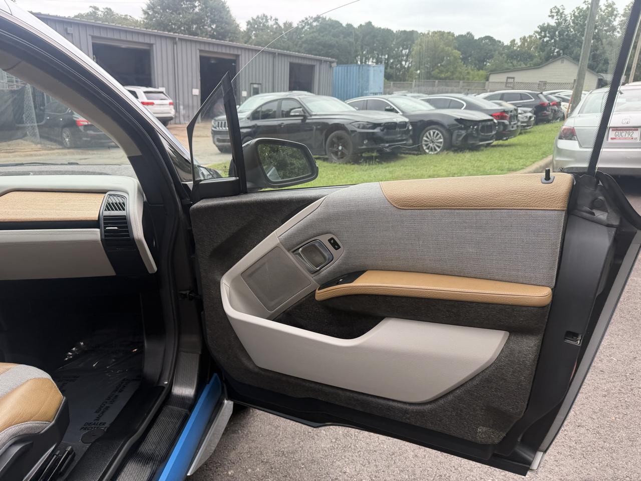 BMW i3 photo 28