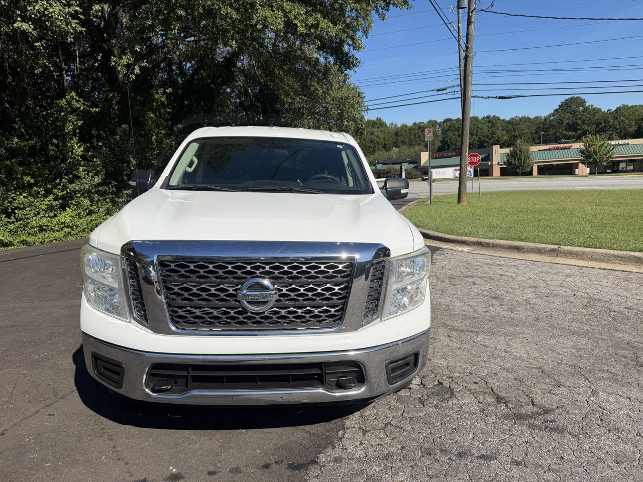Nissan Titan Platinum Reserve Crew Cab 4WD 2017