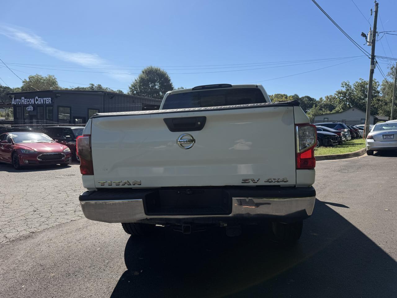 Nissan Titan Platinum Reserve Crew Cab 4WD 2017
