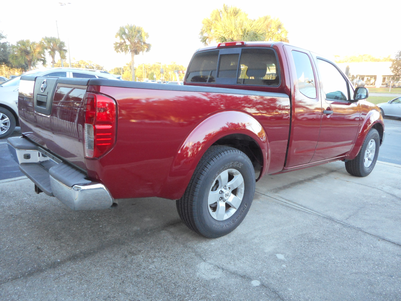 2011 Nissan Frontier King Cab photo 4