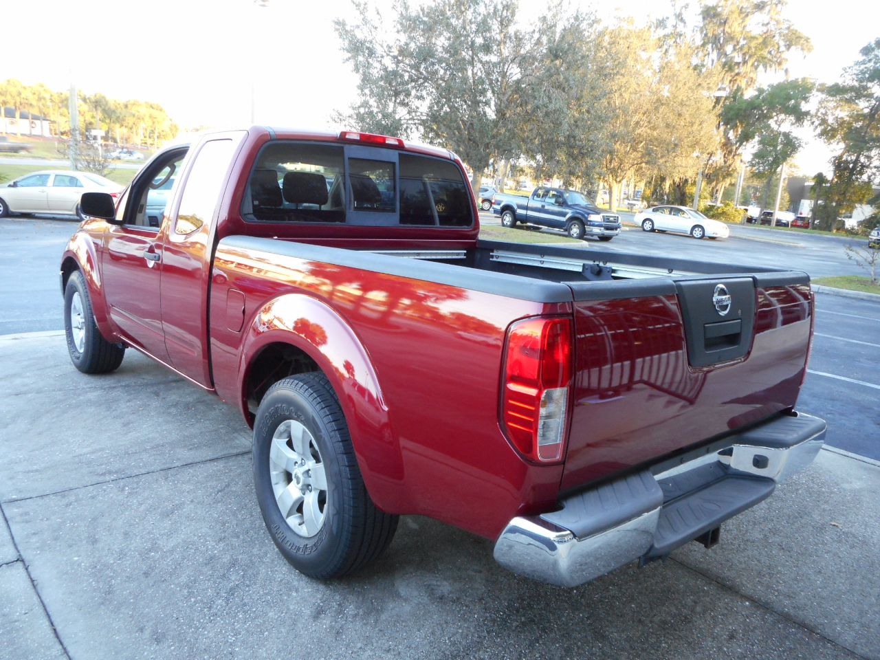 Nissan Frontier King Cab 2WD 2011