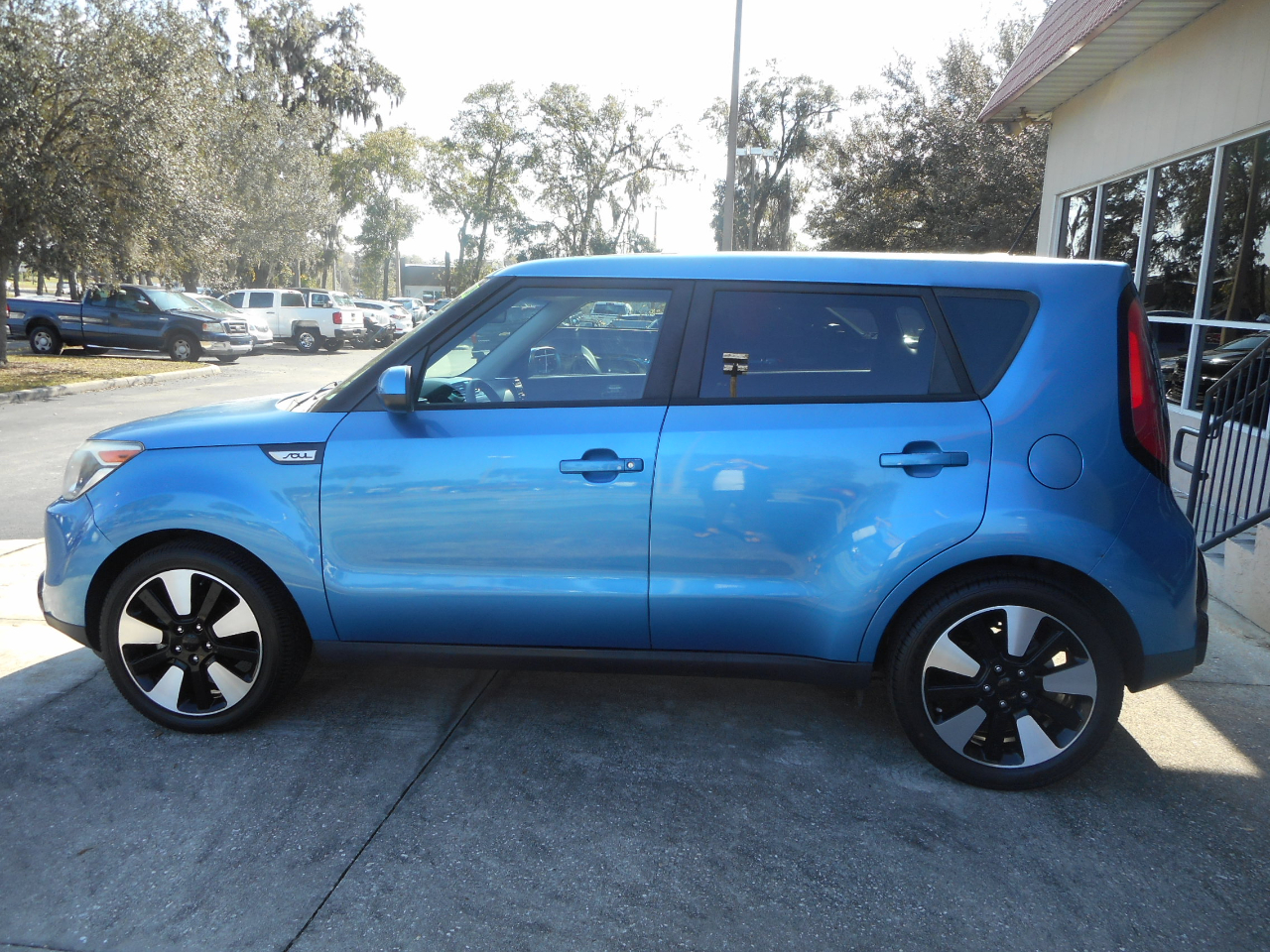 Kia Soul + w/Signature 2.0 Special Edition 2016