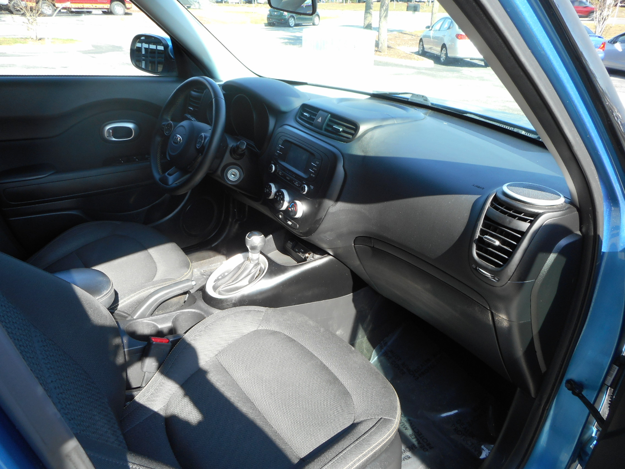 Kia Soul + w/Signature 2.0 Special Edition 2016