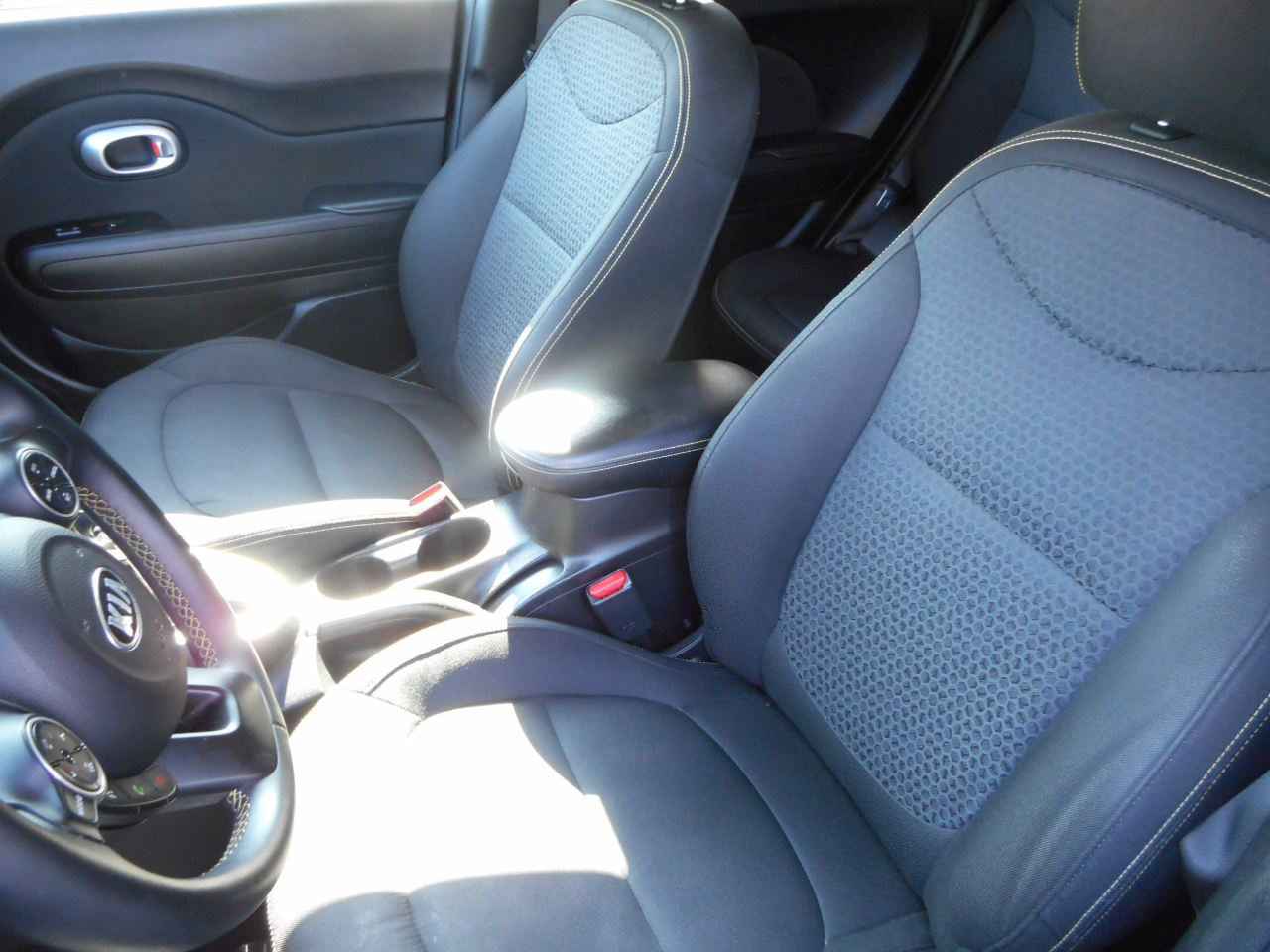 Kia Soul + w/Signature 2.0 Special Edition 2016