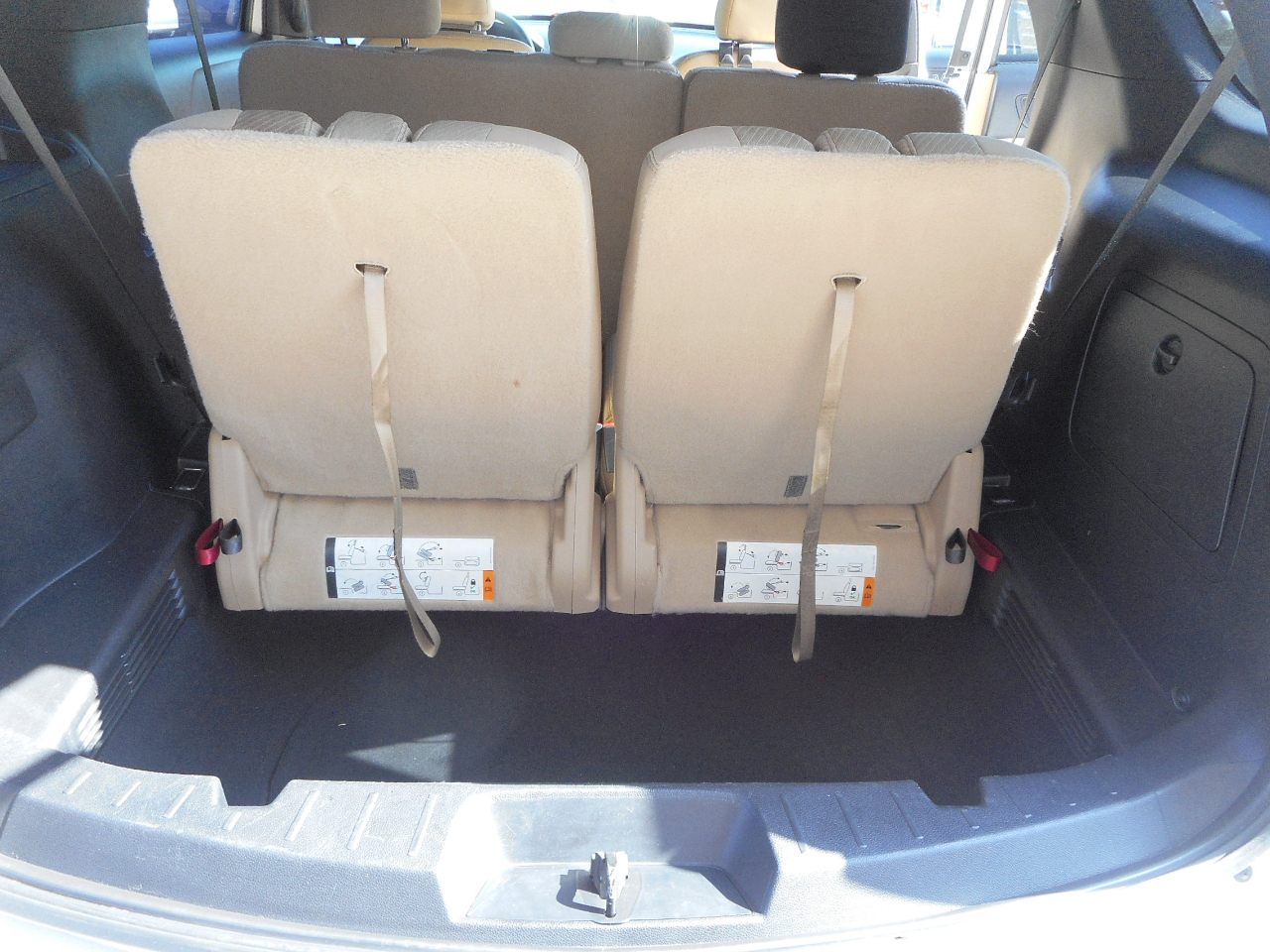 Ford Explorer Base FWD 2016