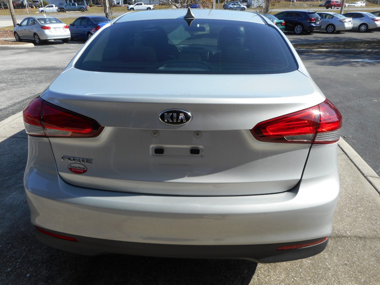 Kia Forte LX 6A 2017