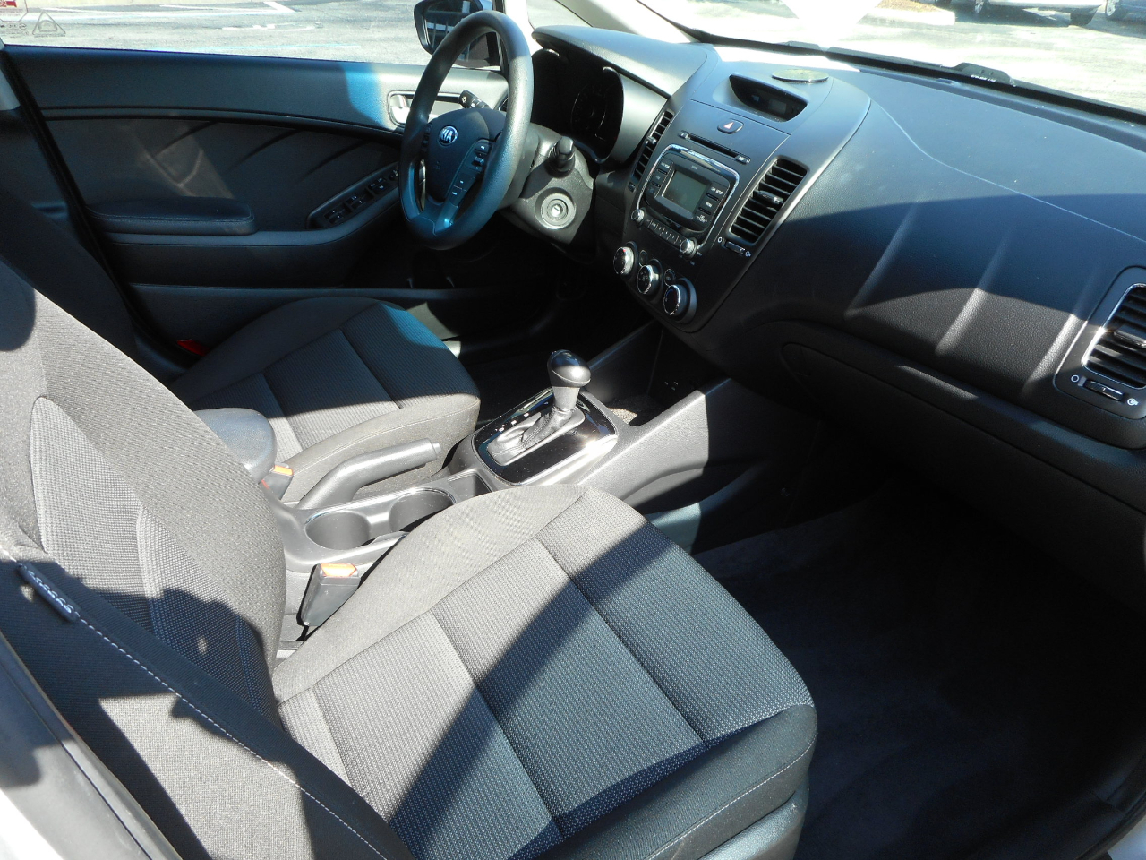 Kia Forte LX 6A 2017