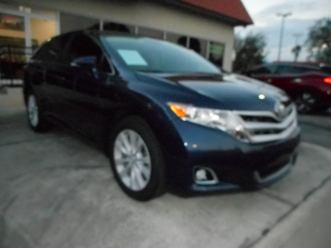 Toyota Venza XLE I4 FWD 2015