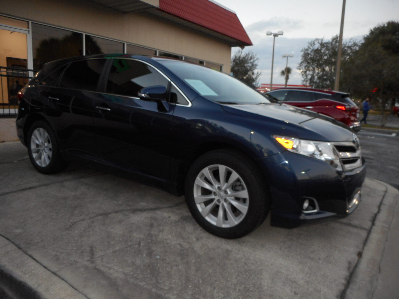 Toyota Venza XLE I4 FWD 2015