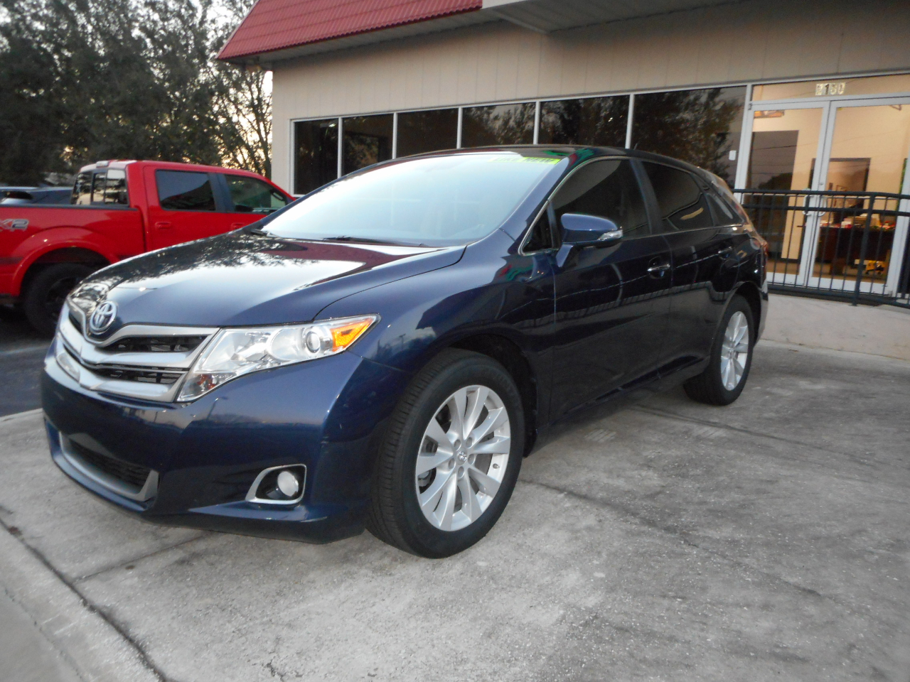 Toyota Venza XLE I4 FWD 2015