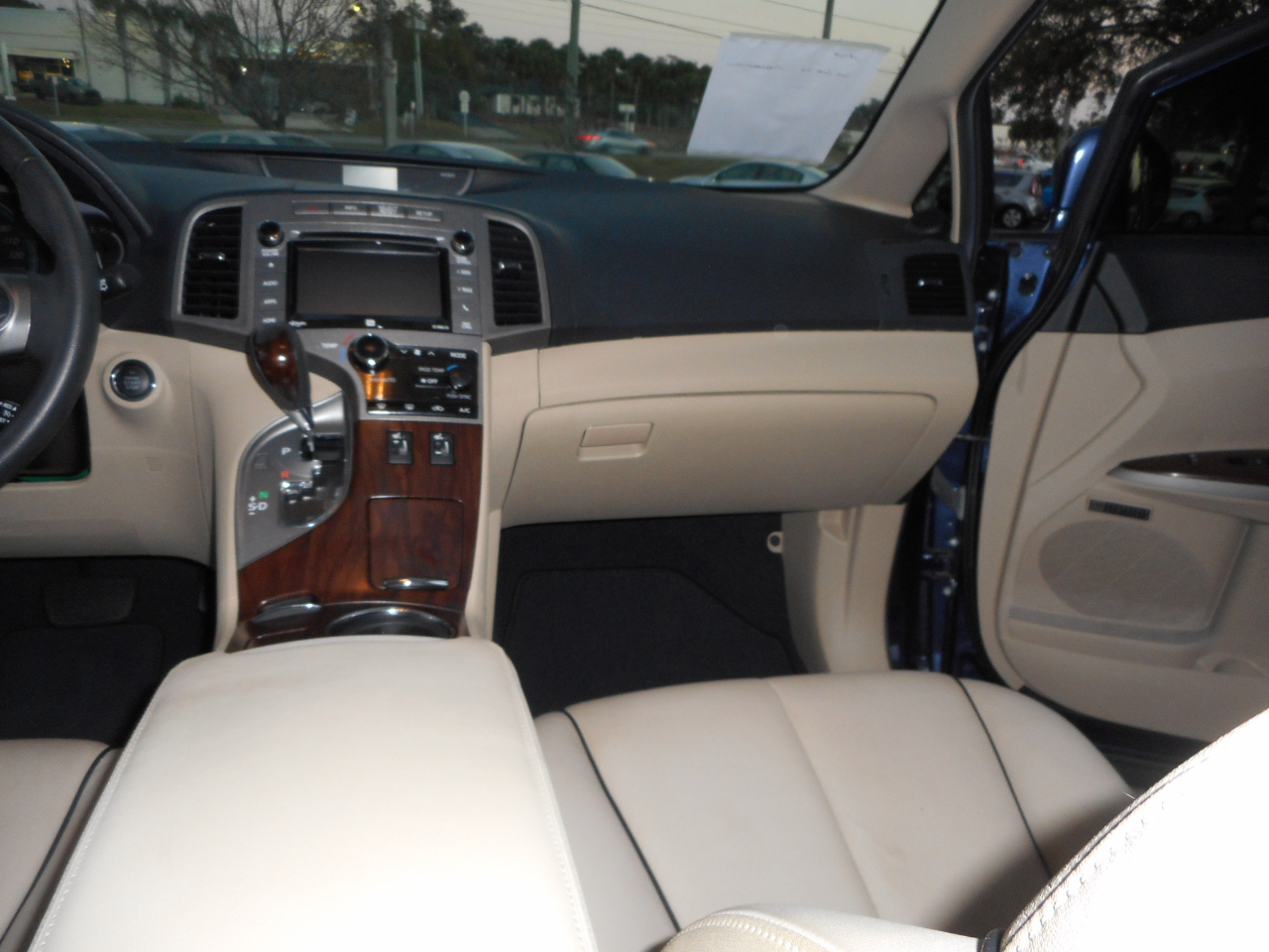 Toyota Venza XLE I4 FWD 2015