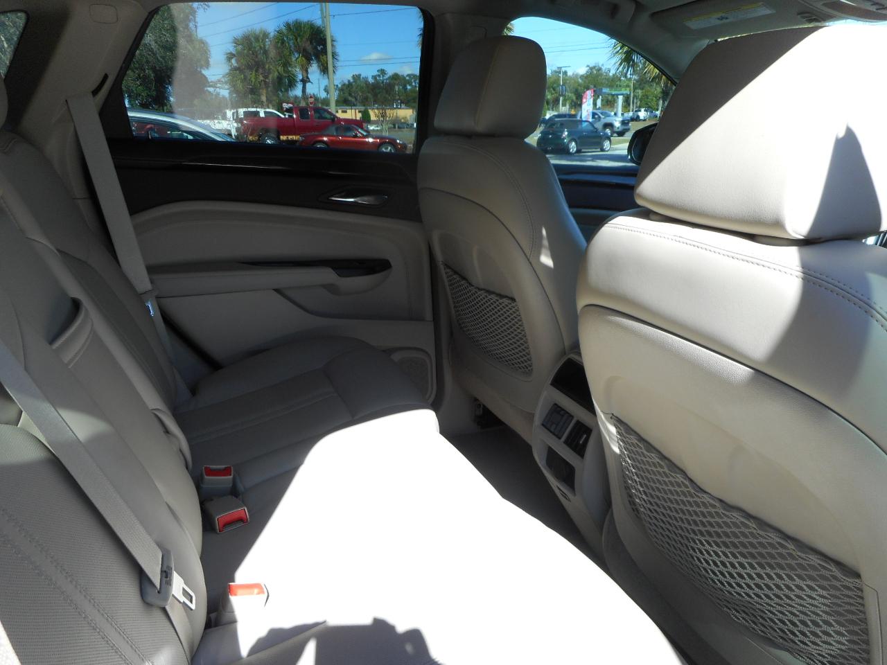 Cadillac SRX Luxury Collection FWD 2014