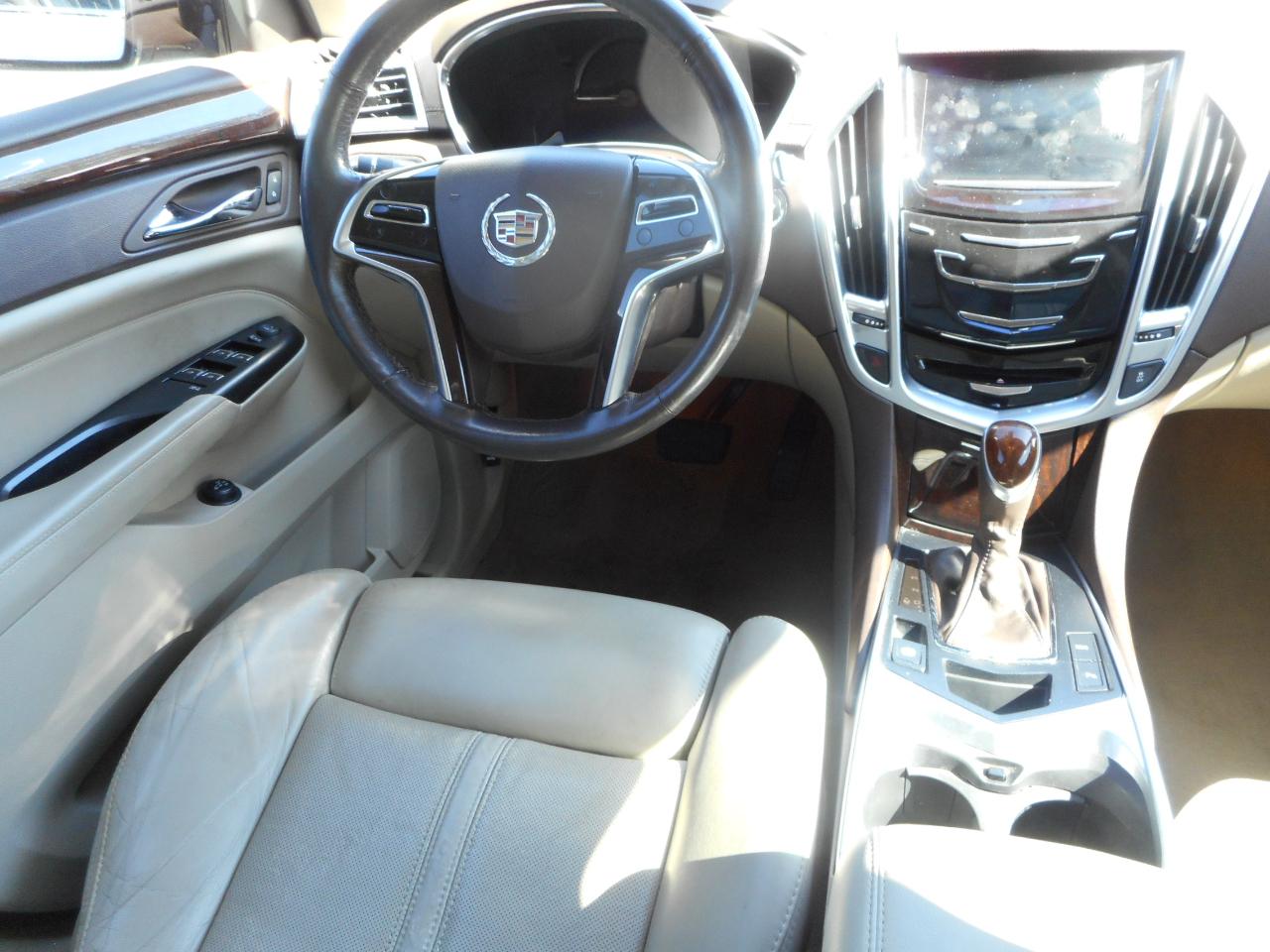 Cadillac SRX Luxury Collection FWD 2014